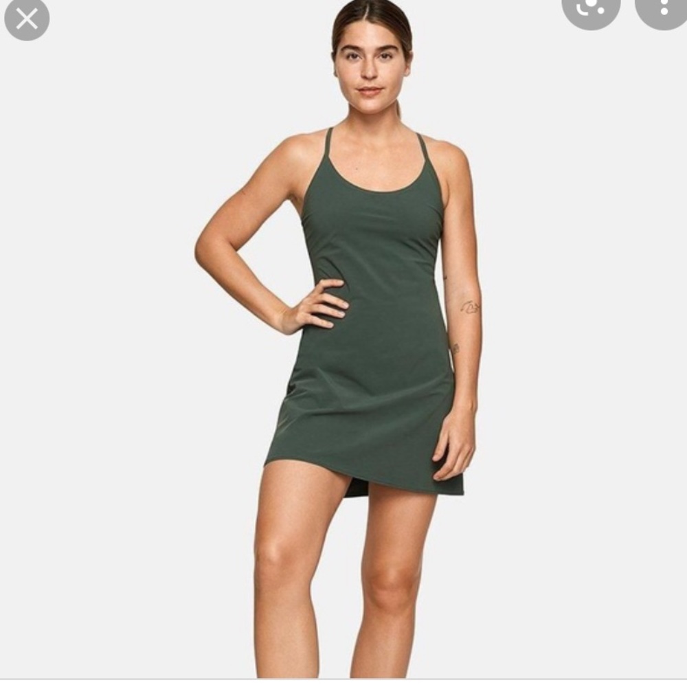 RARE evergreen outdoor voices exercise dress